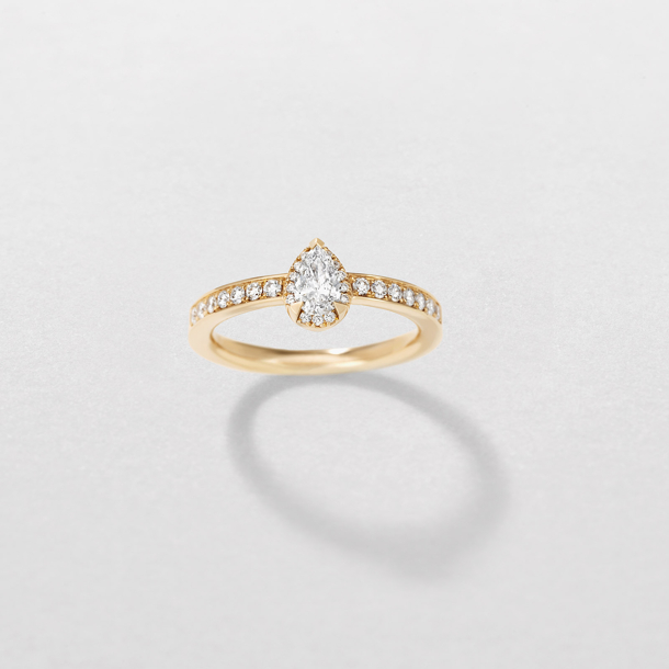 rose gold and diamonds ring