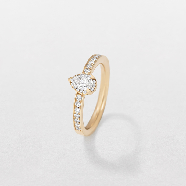 rose gold and diamonds ring