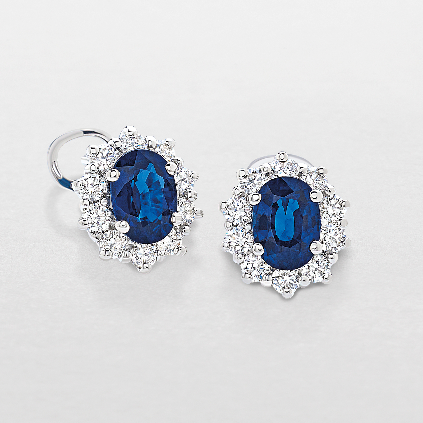 Gold Diamonds Sapphires Earrings Bb Z Giorgio Visconti