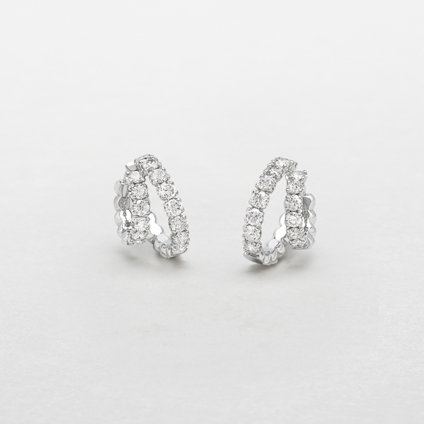 white gold and diamonds earrings