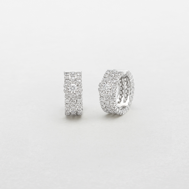 white gold and diamonds earrings