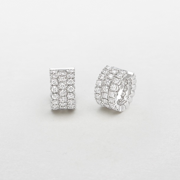 white gold and diamonds earrings