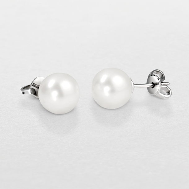 white gold and pearl earrings