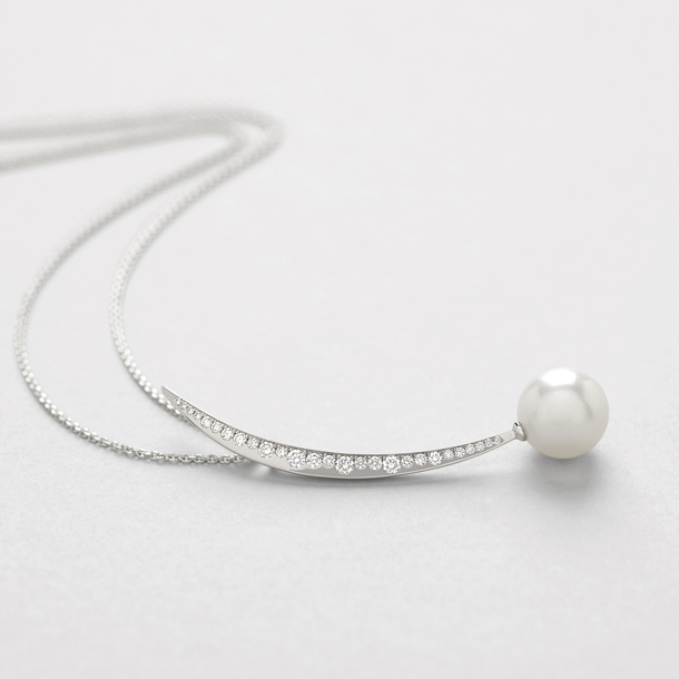 white gold with diamonds and pearl necklace