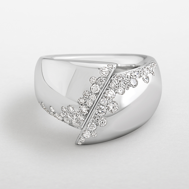 white gold with diamonds ring