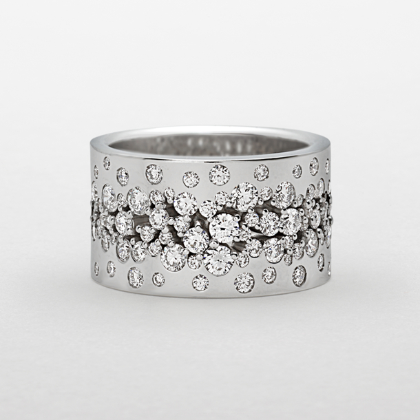 white gold and diamonds ring