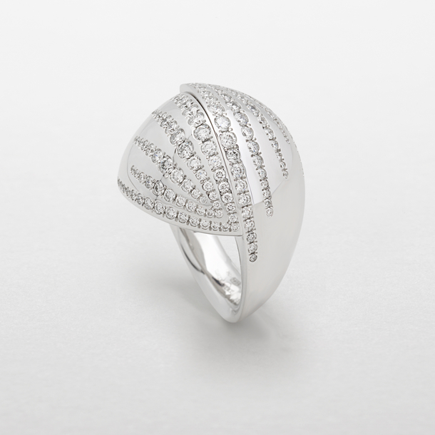 white gold with diamonds ring