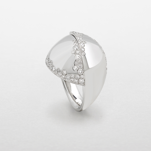 white gold with diamonds ring