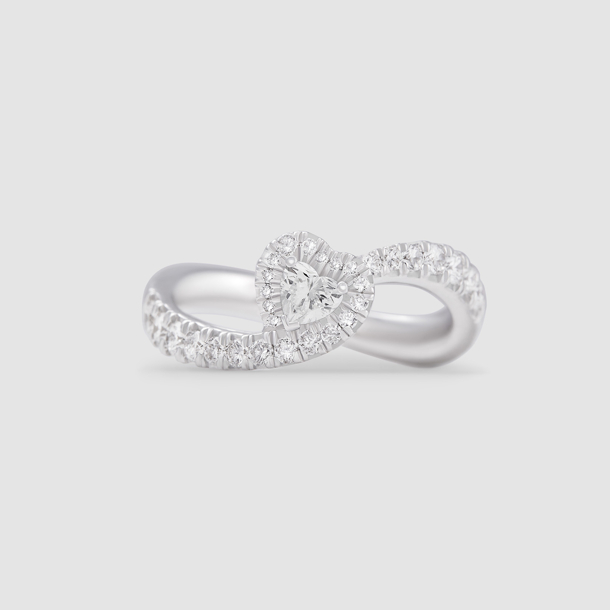 white gold and diamonds ring