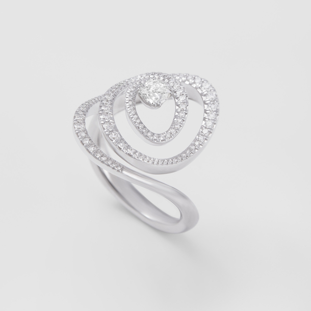 white gold and diamonds ring