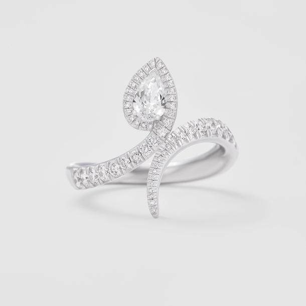 white gold and diamonds ring