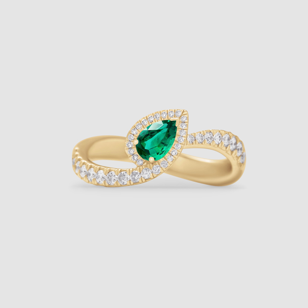 rose gold with diamonds and emerald ring