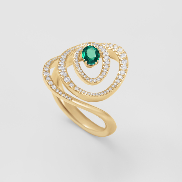 rose gold with diamonds and emerald ring