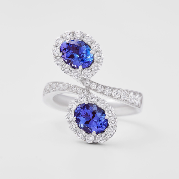 white gold with diamonds and tanzanites ring