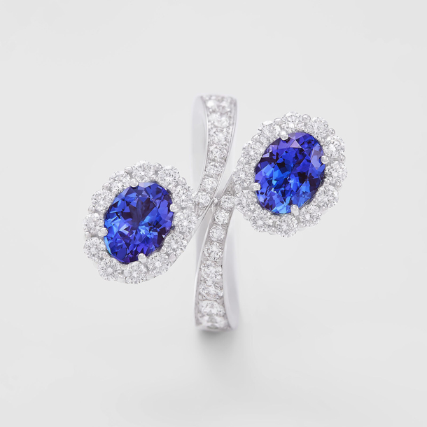 white gold with diamonds and tanzanites ring